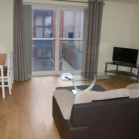 Saracens Courtyard By Swa Apartman Cheltenham Kültér fotó