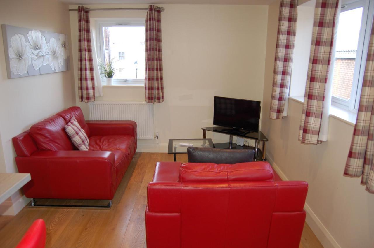 Saracens Courtyard By Swa Apartman Cheltenham Kültér fotó